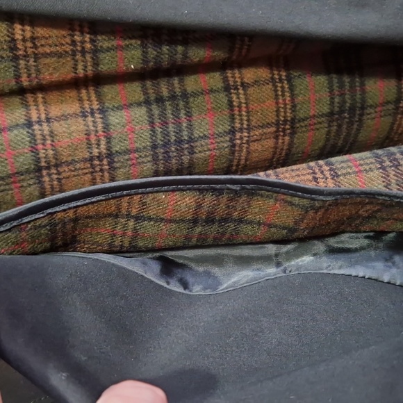 Black vintage trench coat with khaki detail - Picture 5 of 12